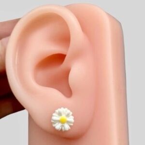 Daisy Flower Stud Earrings